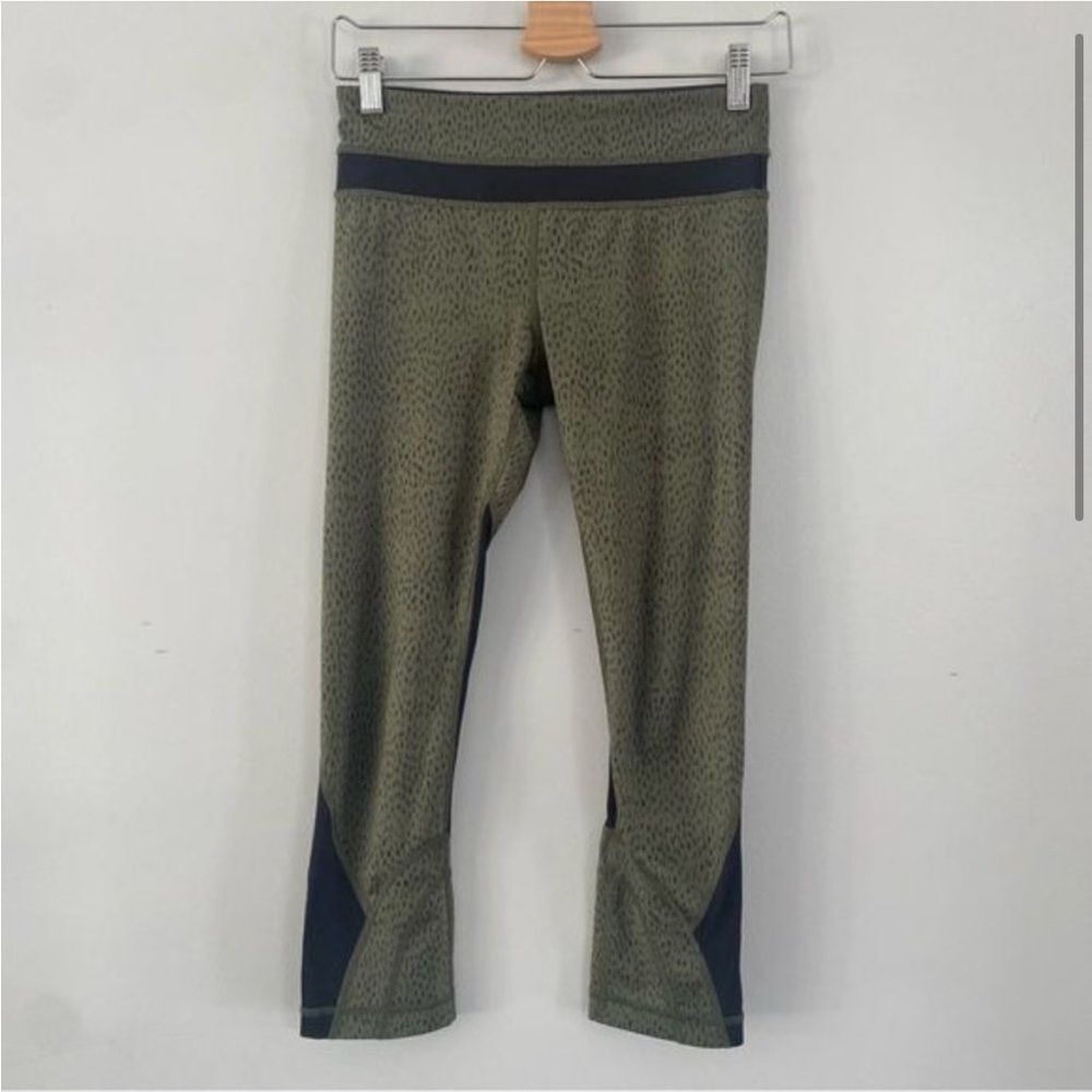Lululemon Inspire Crop II Leggings Luxtreme in Dottie Dash Fatigue Green Black 4 - Picture 4 of 11